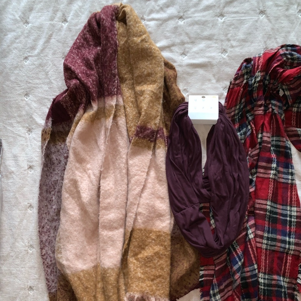 Winter scarf bundle - Picture 2 of 4